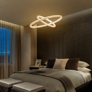 2-flammiger moderner Kronleuchter in Gold mit doppelten Ringen, dimmbar, integrierte LED, mehrstufige Pendelleuchte mit Kristall für Esszimmer