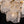 Lustre de salon moderne doré de 61 cm à 13 lumières avec abat-jour en verre transparent texturé en forme de pétales