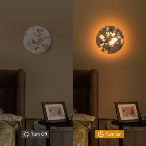 8.07 in. 1-flammige moderne runde dimmbare LED-Wandleuchte mit Mable Terrazzo-Schirm für Schlafzimmer, Foyer, Flur